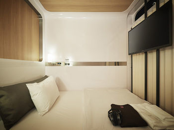 First Cabin Kyobashi Hotel cápsula *